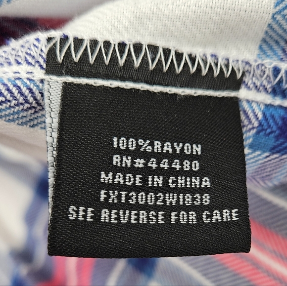 Tinsel Women’s Large Pink Blue Plaid Long Sleeve Button Down Shirt 100% Rayon - Picture 5 of 16